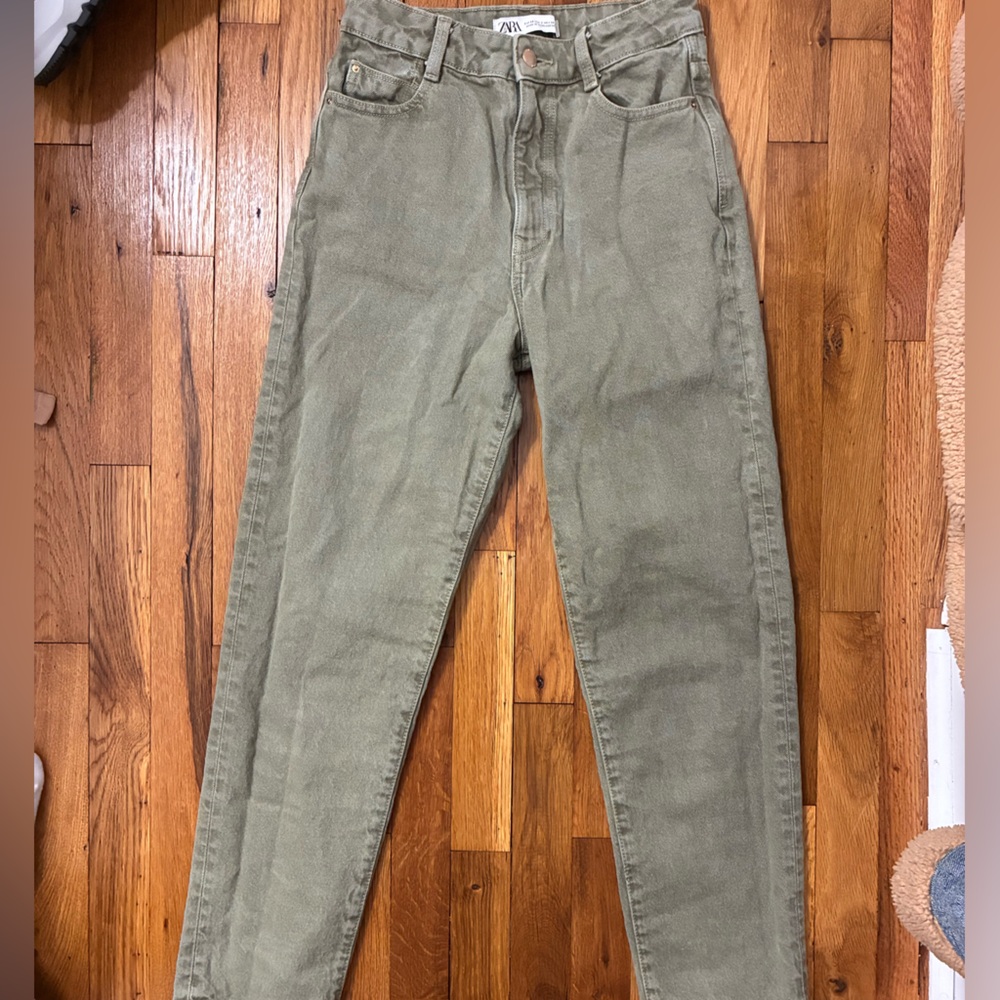 ZARA olive green straight leg jeans with gold buttons